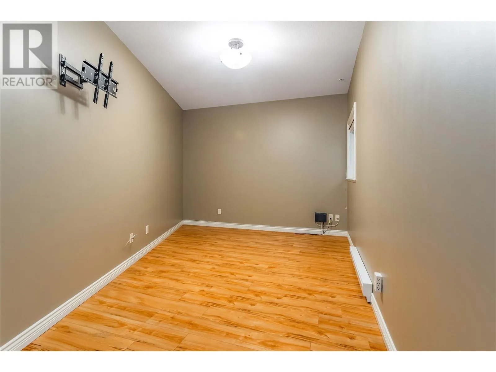 4433 Gordon Drive Unit# 117