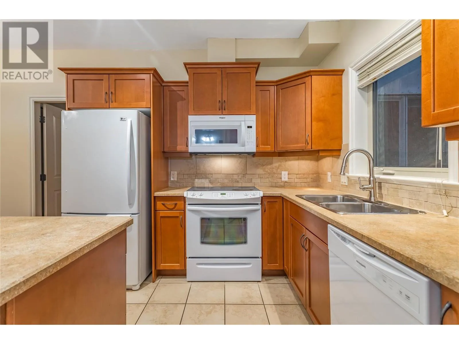 4433 Gordon Drive Unit# 117
