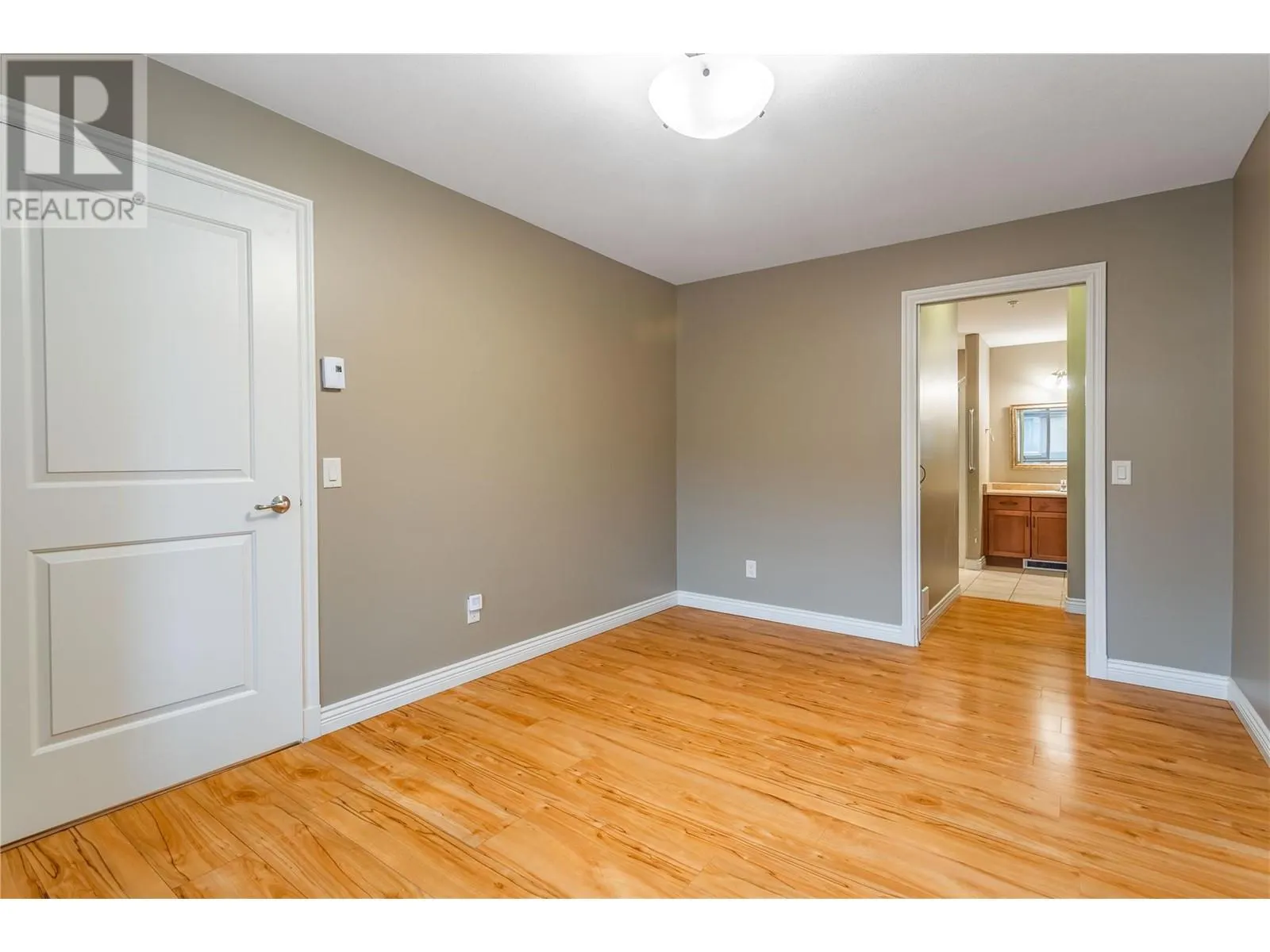 4433 Gordon Drive Unit# 117
