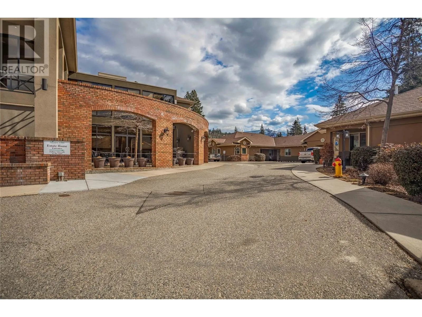 4433 Gordon Drive Unit# 117