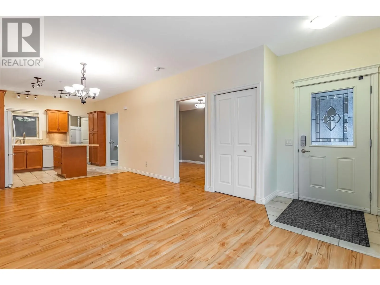 4433 Gordon Drive Unit# 117