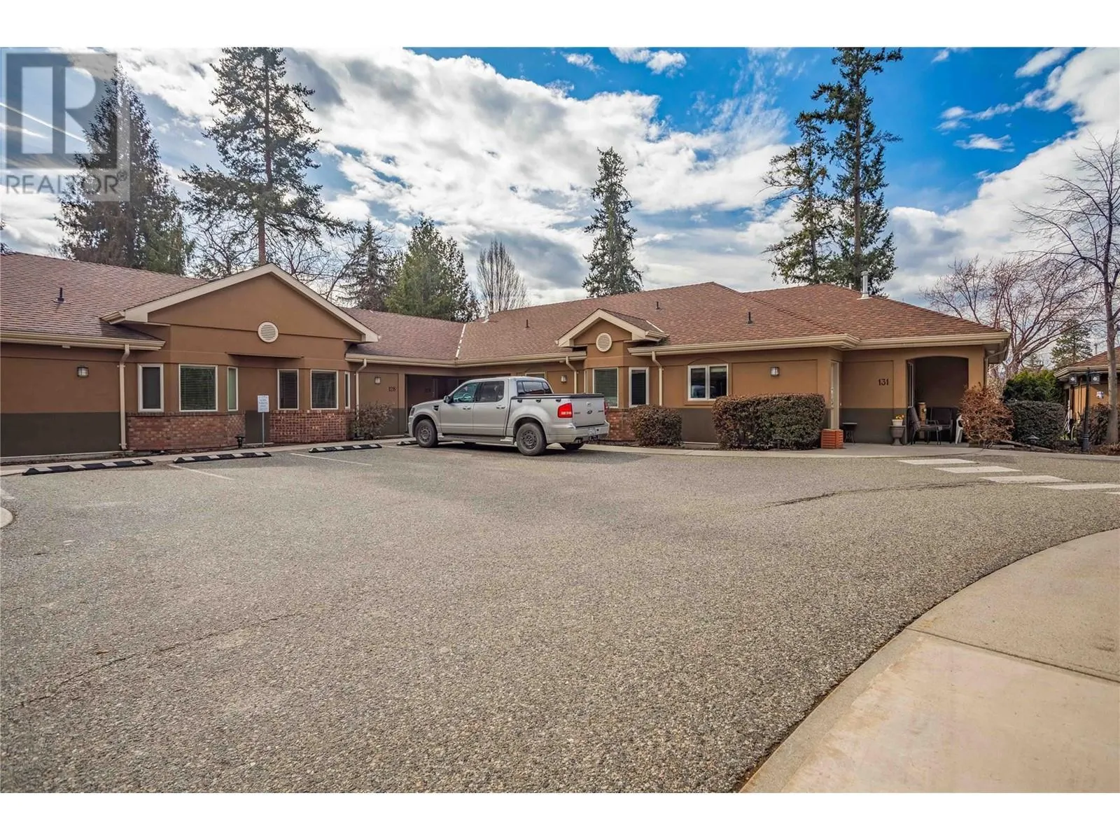 4433 Gordon Drive Unit# 117