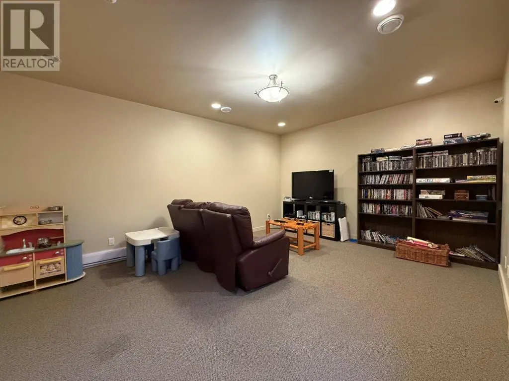 4868 RIVERVIEW Drive Unit# 183
