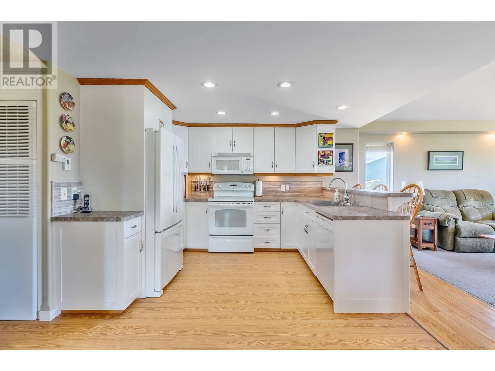 285 Kault Hill Road
