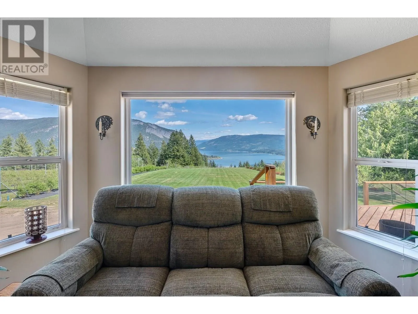 285 Kault Hill Road