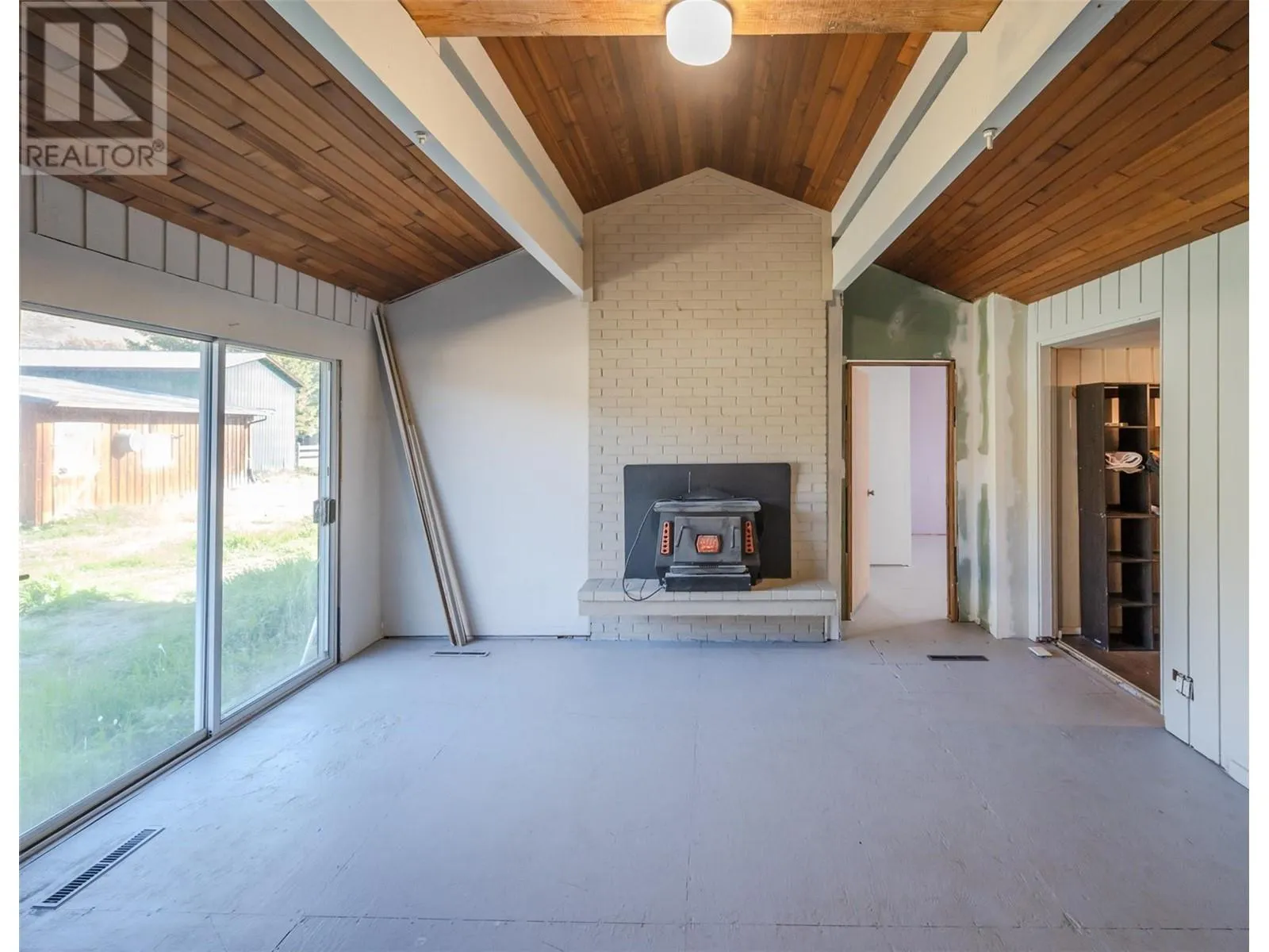 8134 River Road