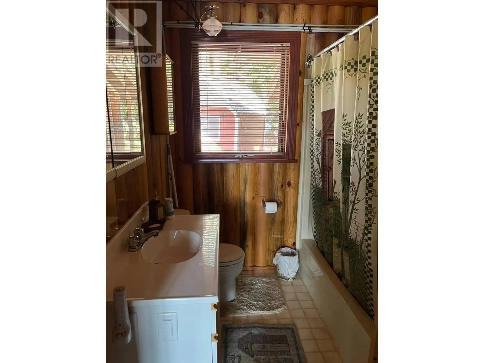 2705 Peachland Forestry Service Road