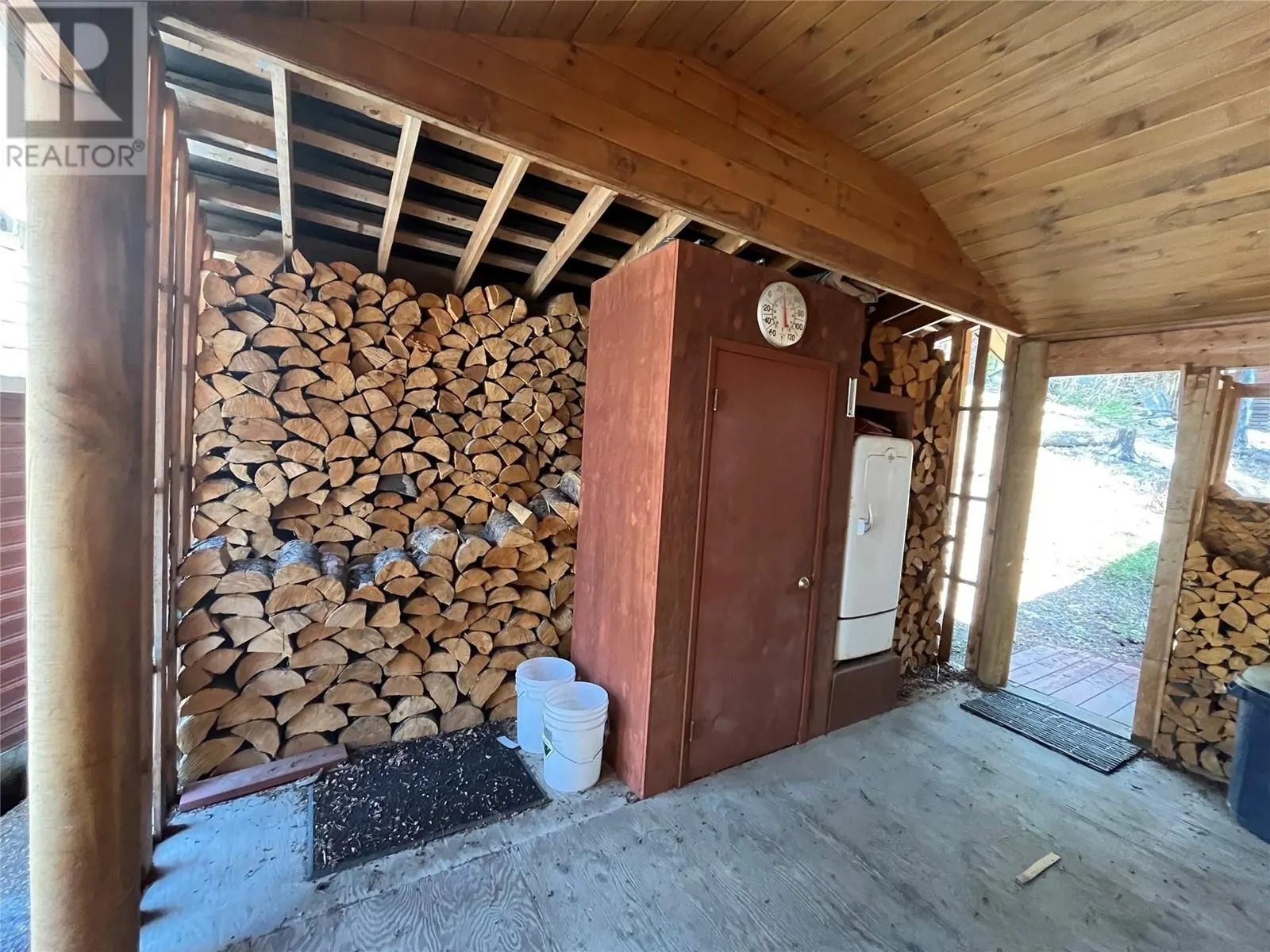 2705 Peachland Forestry Service Road