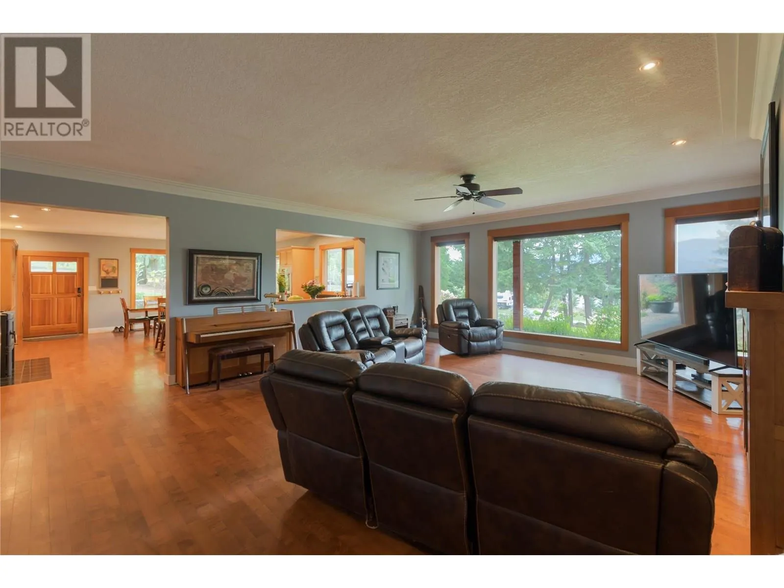 3045 Lindberg Road
