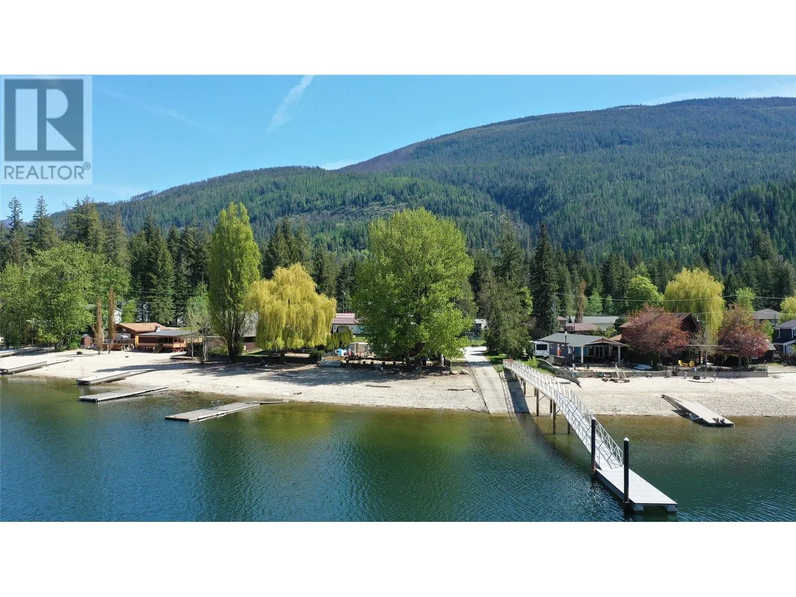 8979 Hummingbird Frontage Road