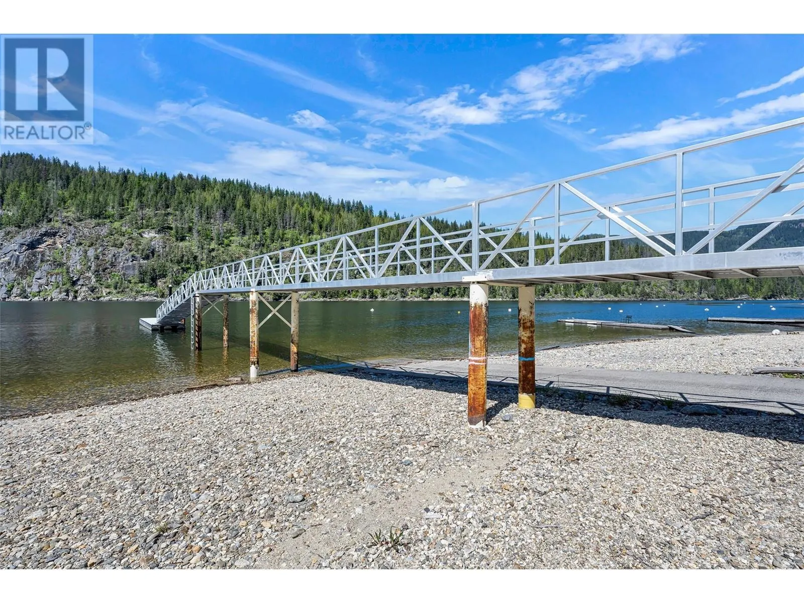 8979 Hummingbird Frontage Road