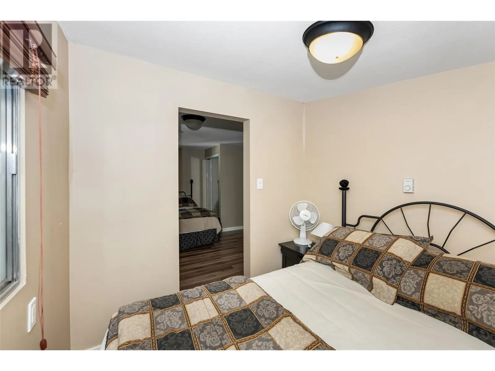 8979 Hummingbird Frontage Road