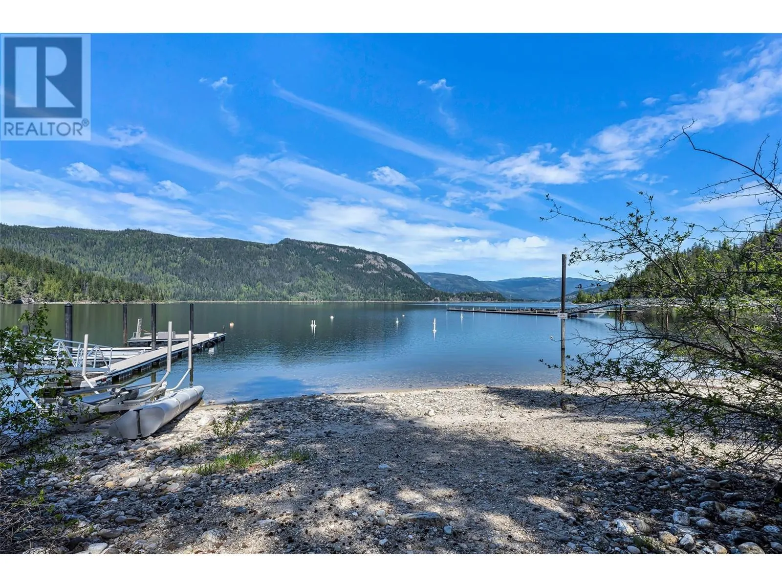 8979 Hummingbird Frontage Road