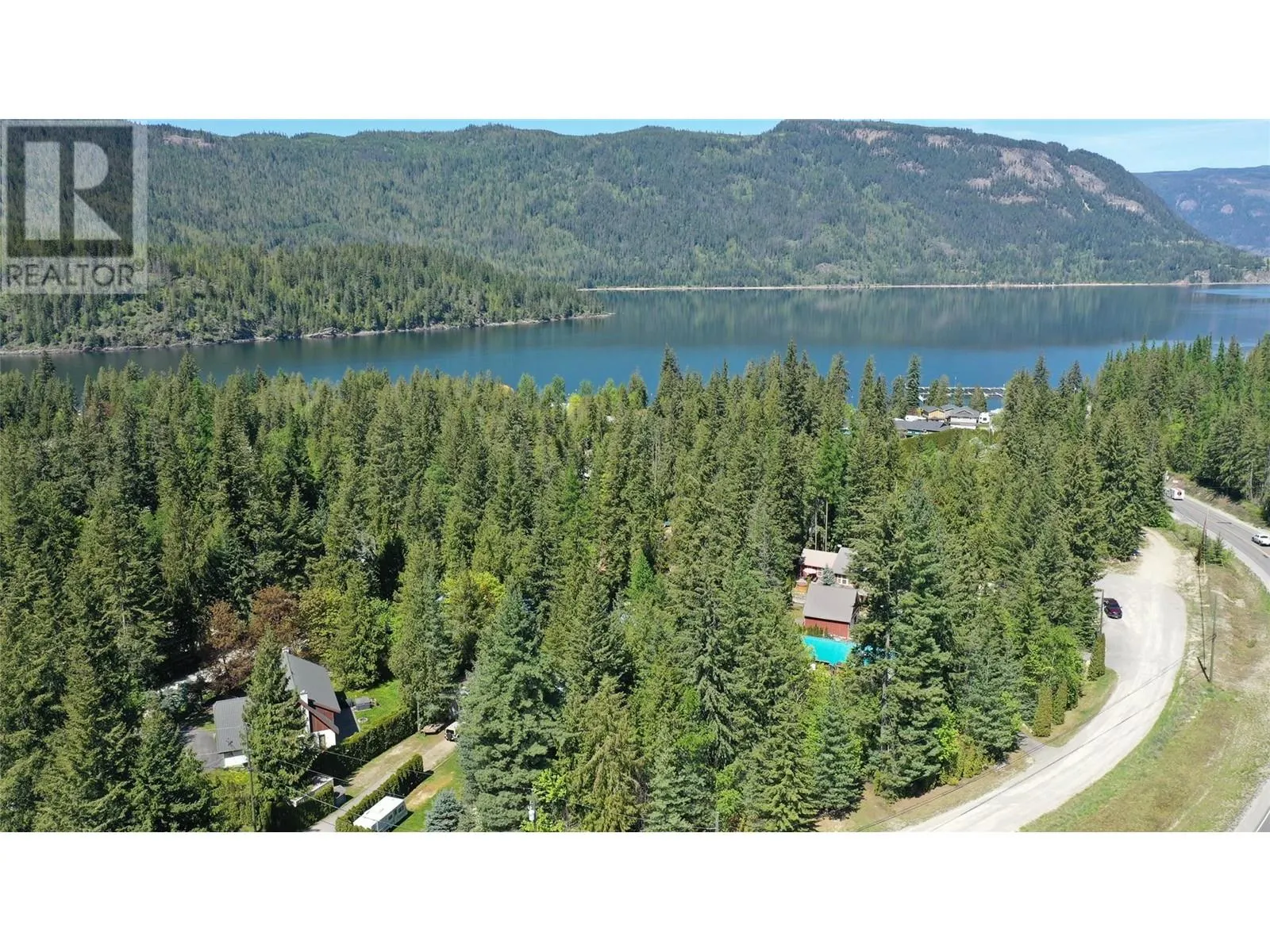 8979 Hummingbird Frontage Road