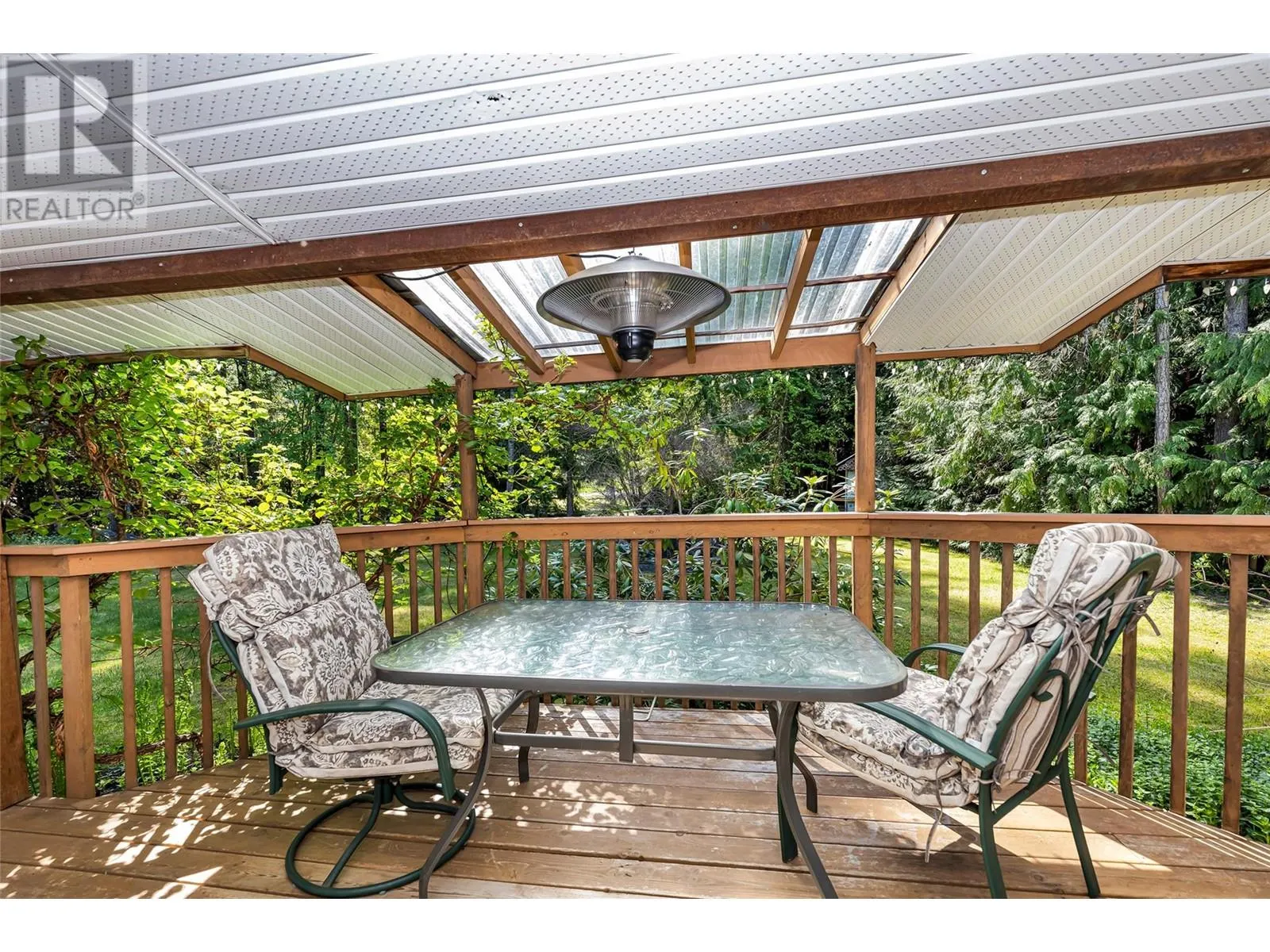 8979 Hummingbird Frontage Road