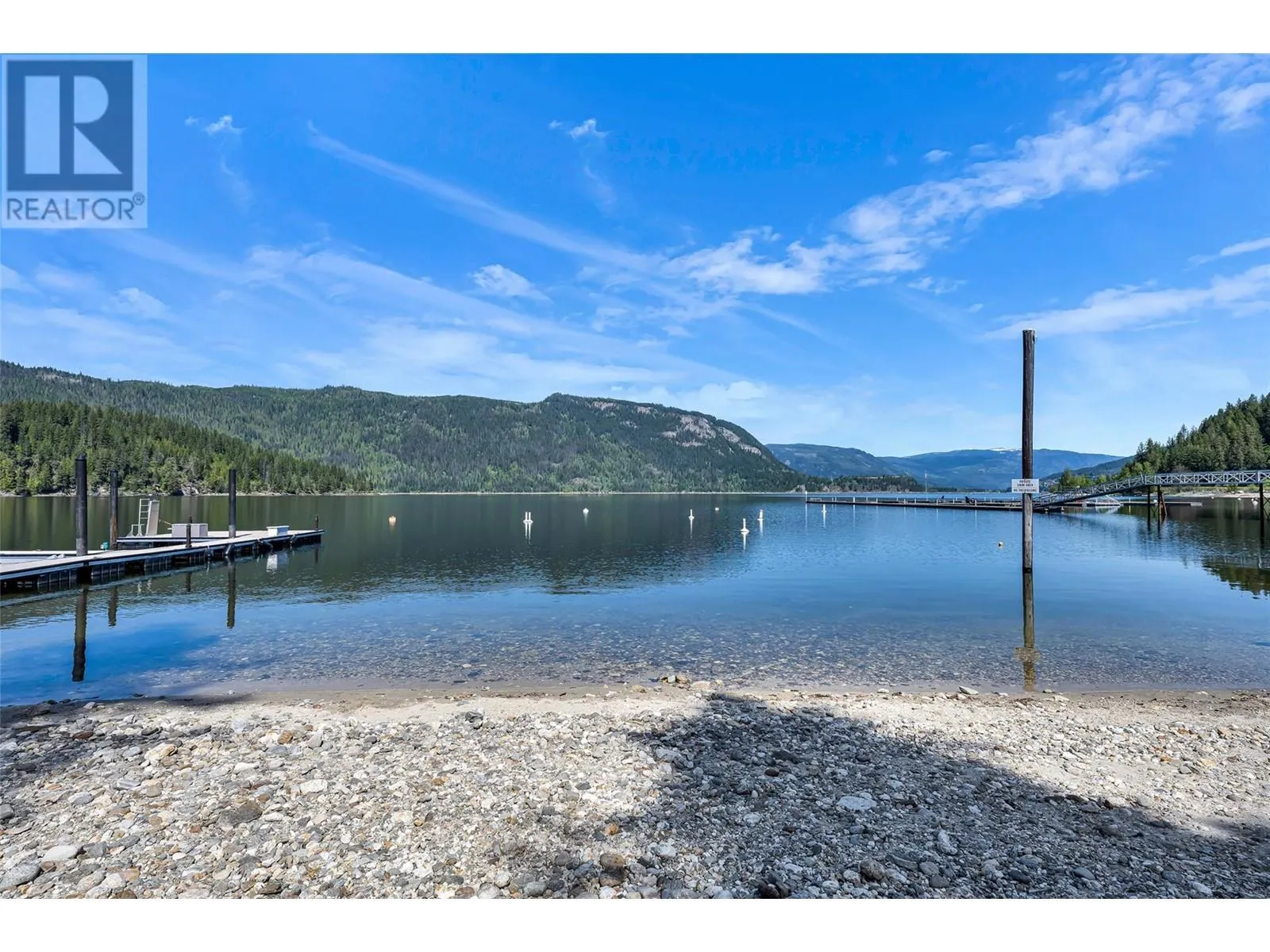 8979 Hummingbird Frontage Road