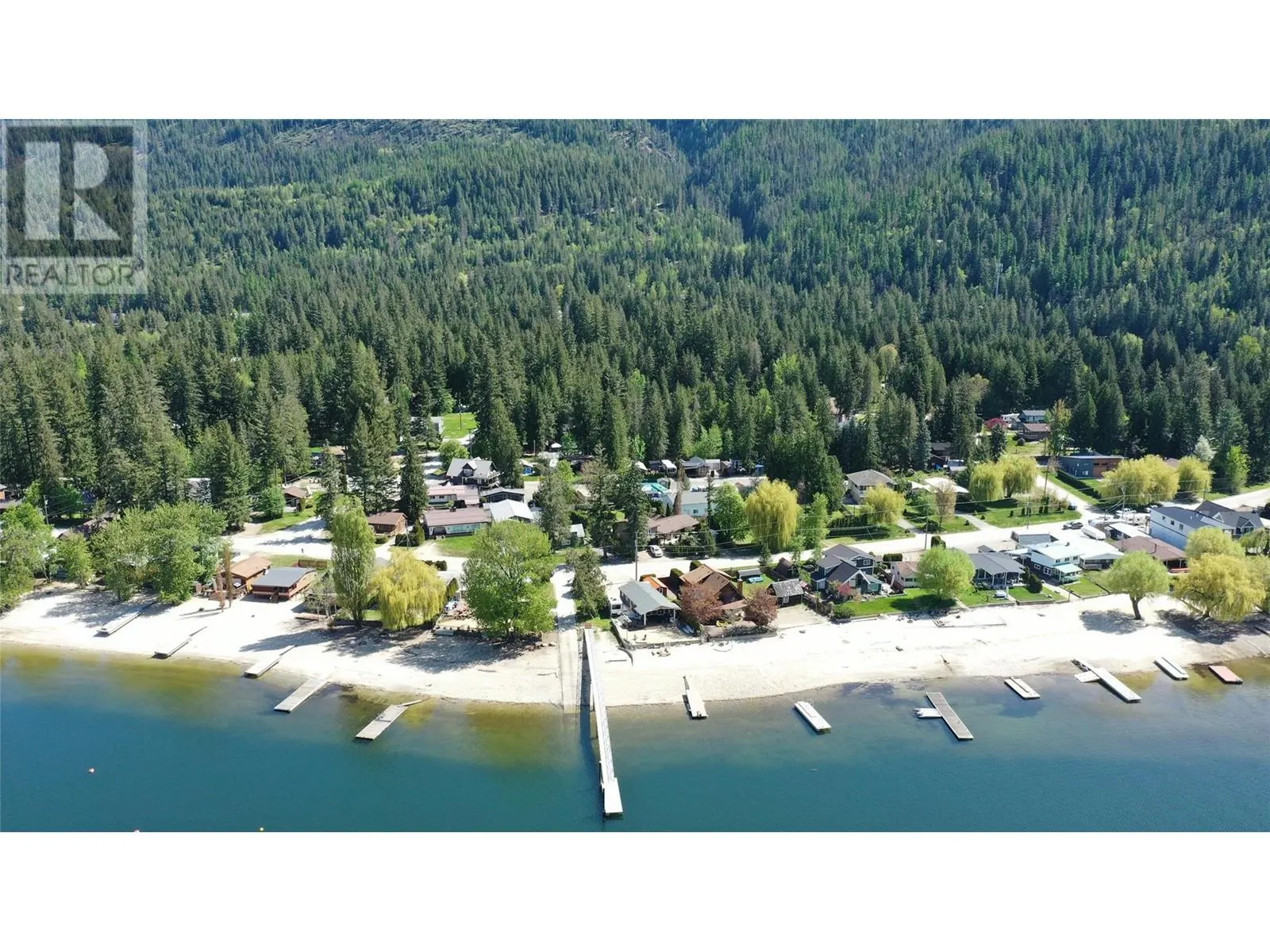 8979 Hummingbird Frontage Road