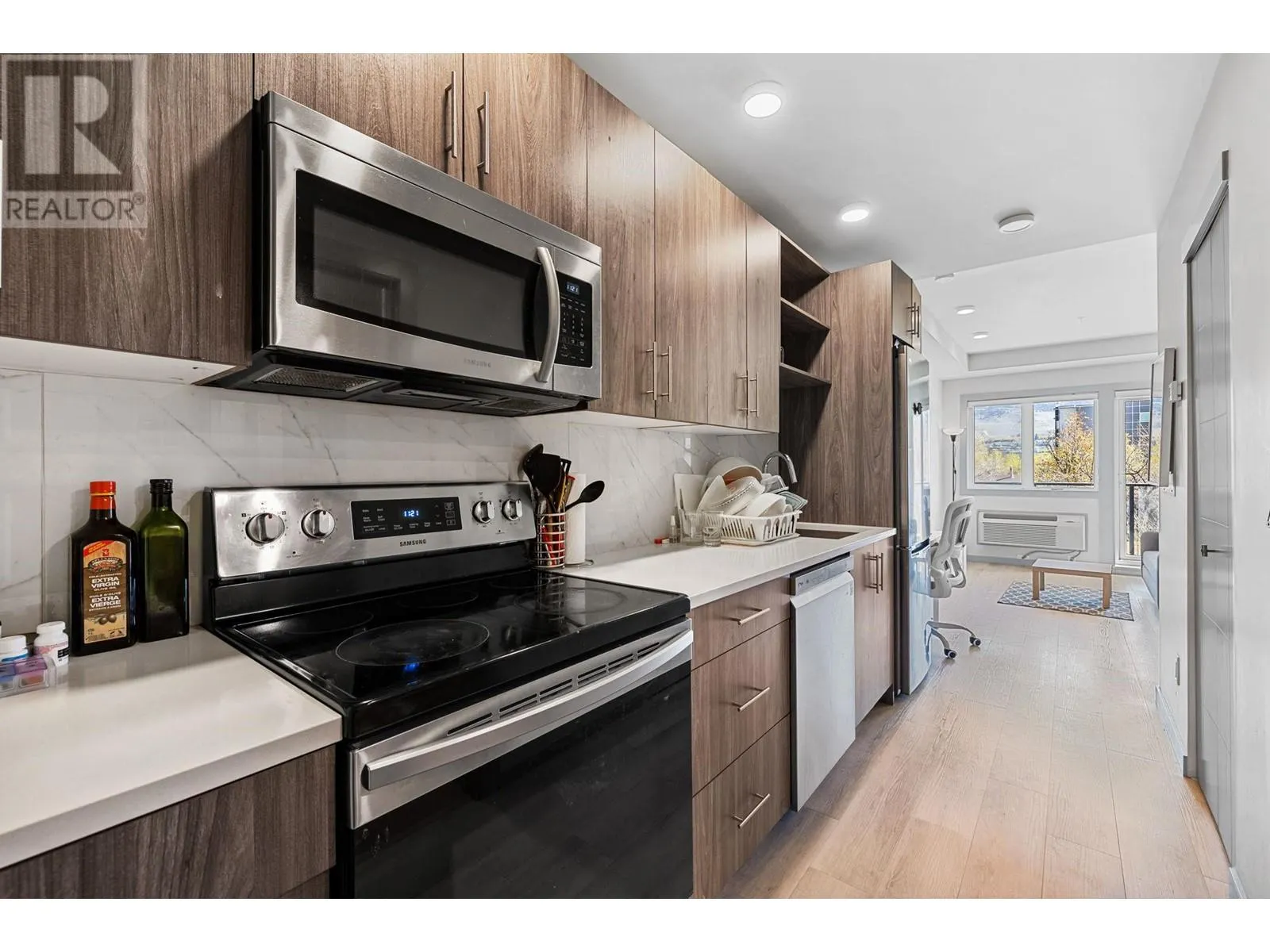 345 Dougall Road N Unit# 220