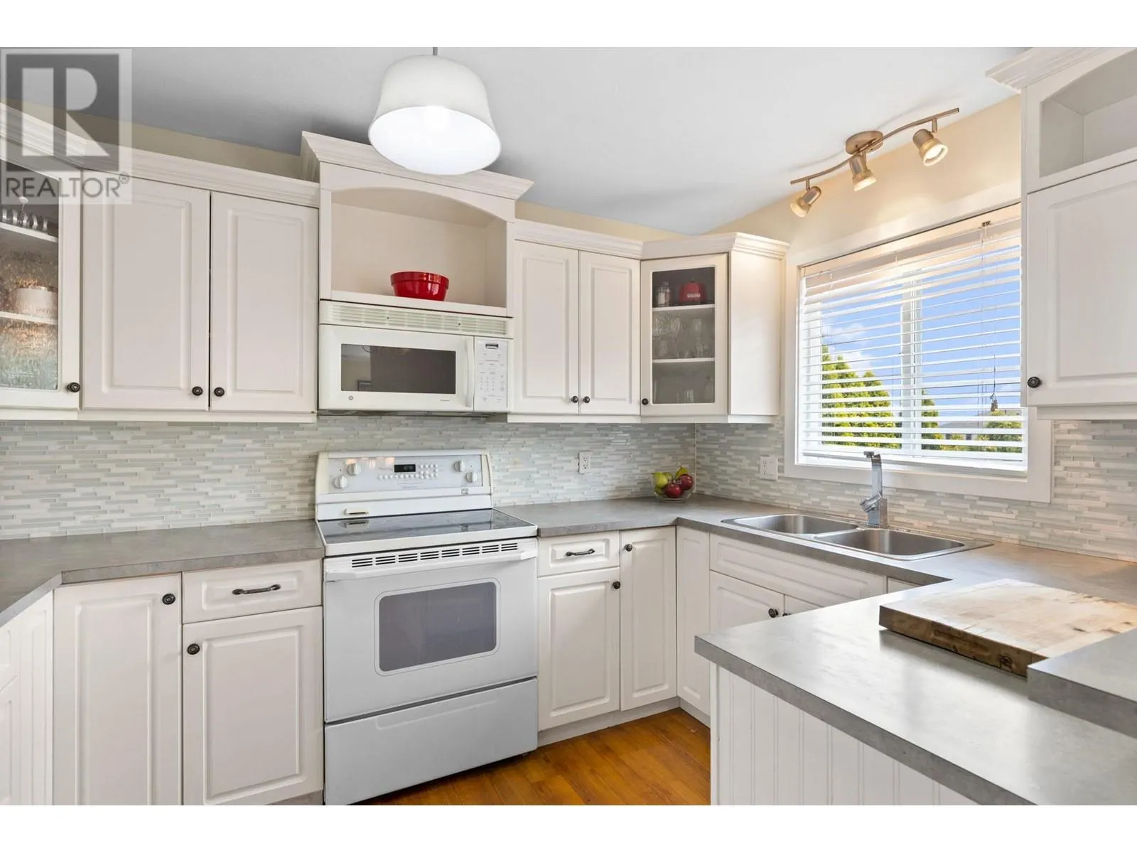 2169 Peters Road