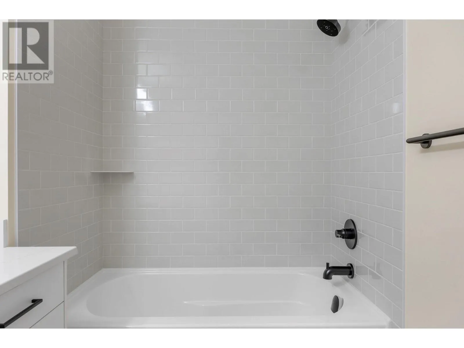 1875 Country Club Drive Unit# 1618