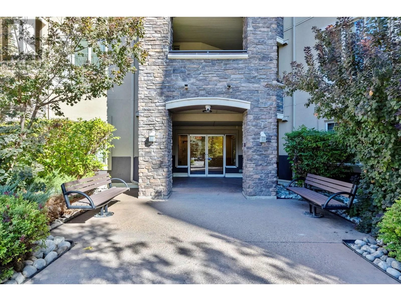 1875 Country Club Drive Unit# 1618