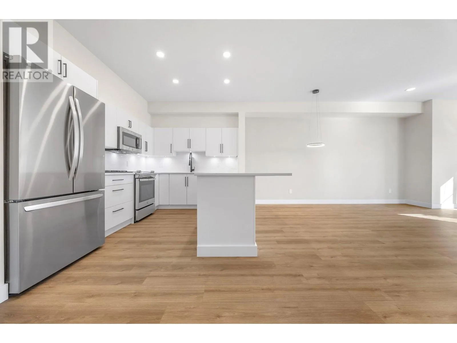 1875 Country Club Drive Unit# 1618