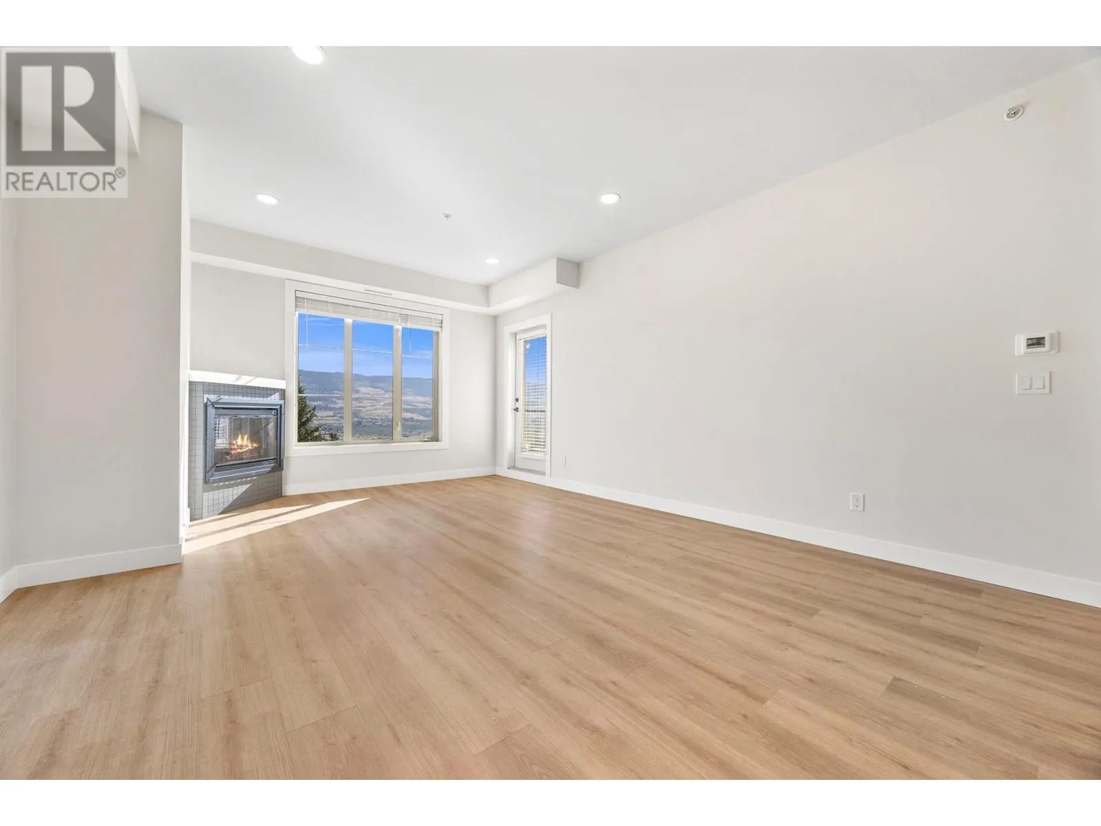 1875 Country Club Drive Unit# 1618