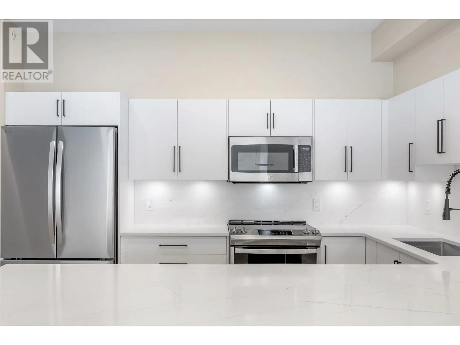 1875 Country Club Drive Unit# 1618