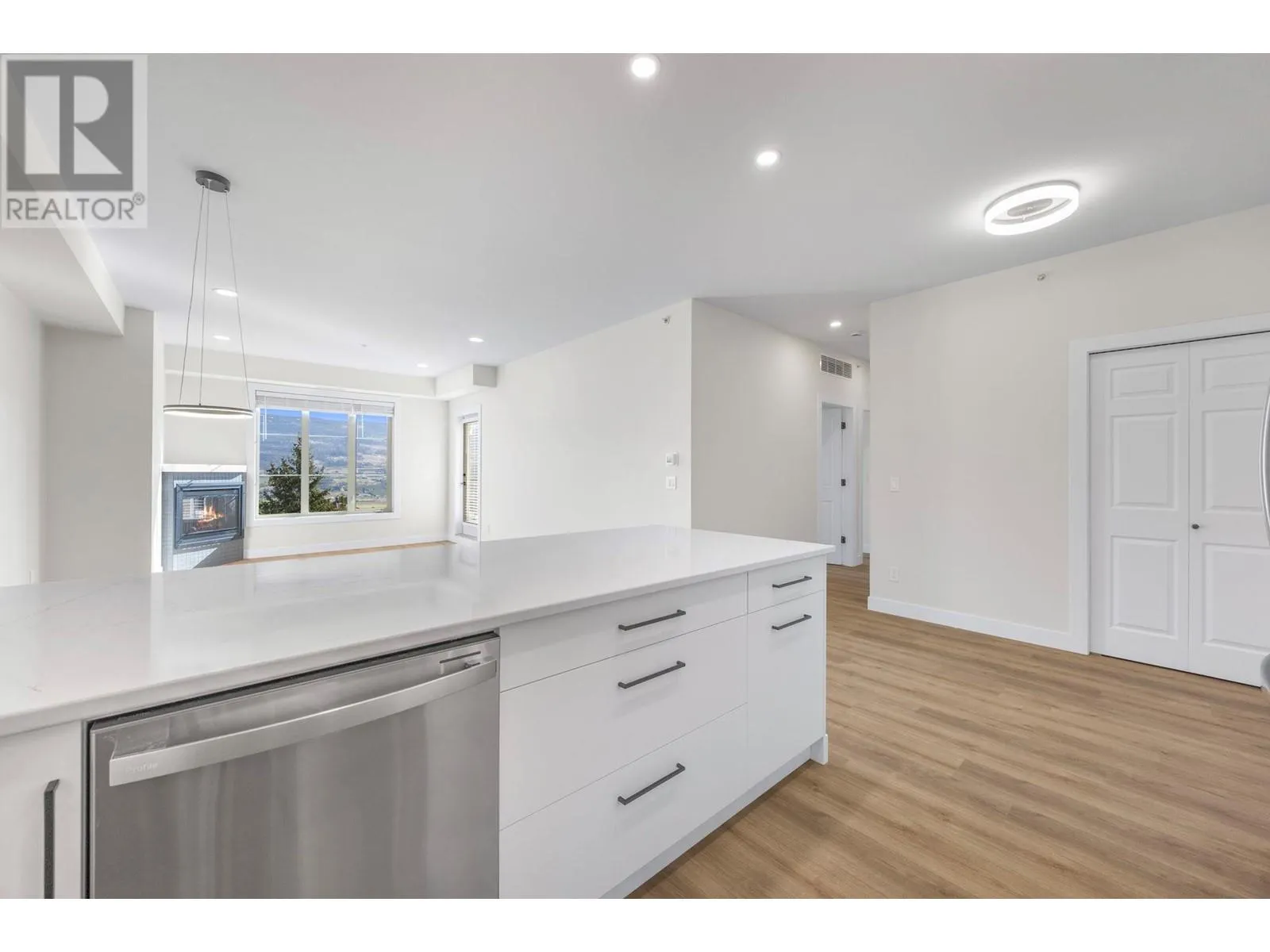 1875 Country Club Drive Unit# 1618