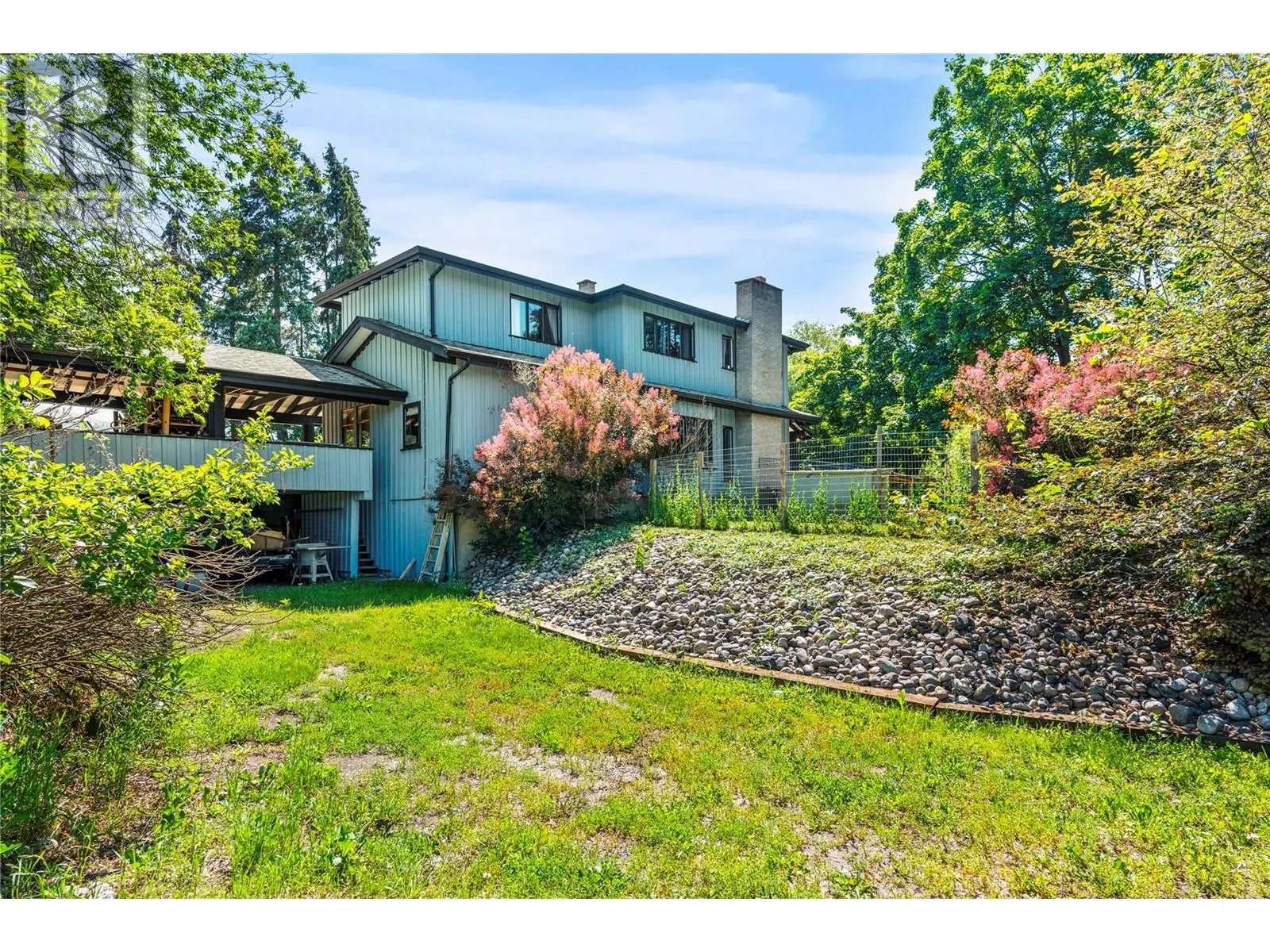 1451 Mountview Road