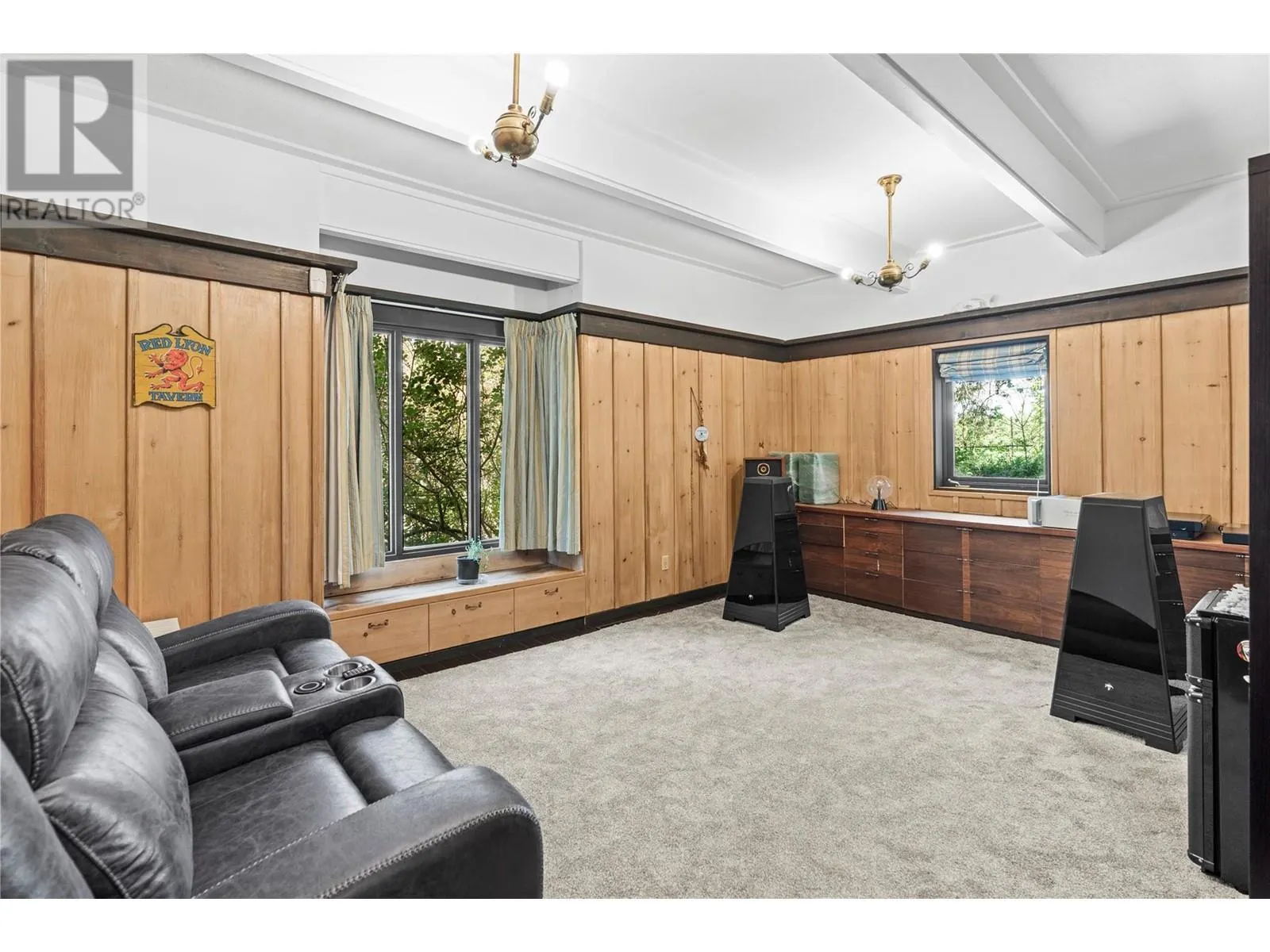 1451 Mountview Road