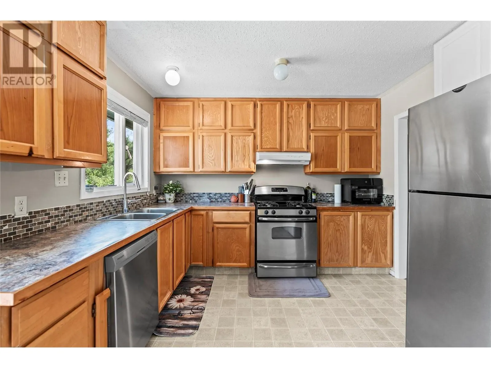 1451 Mountview Road