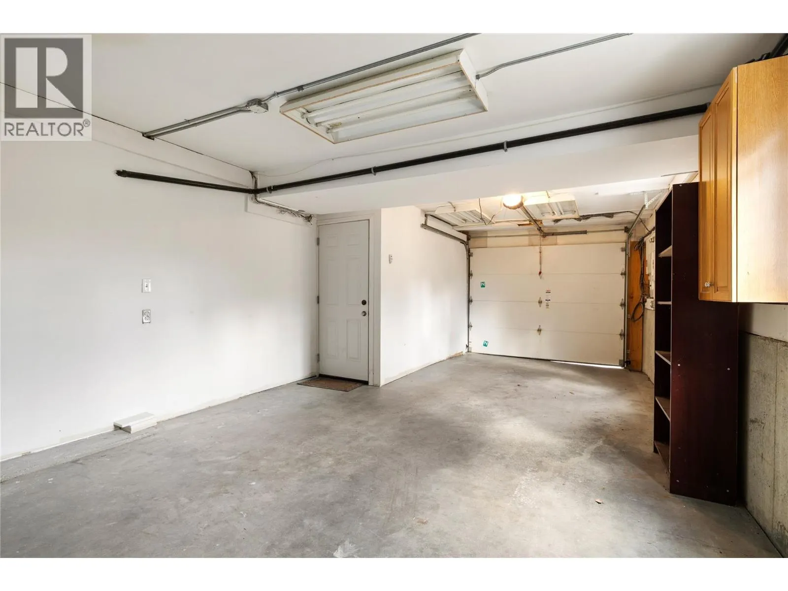 1064 Kelly Drive
