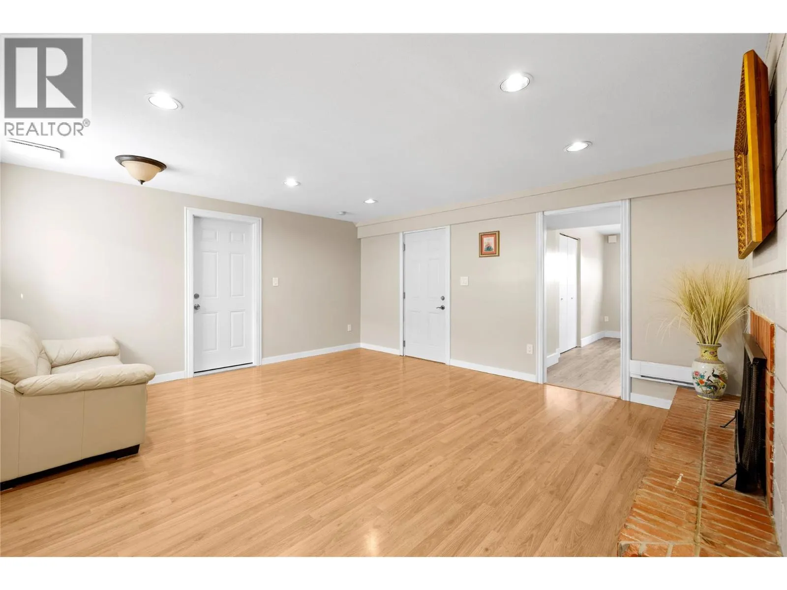 1064 Kelly Drive