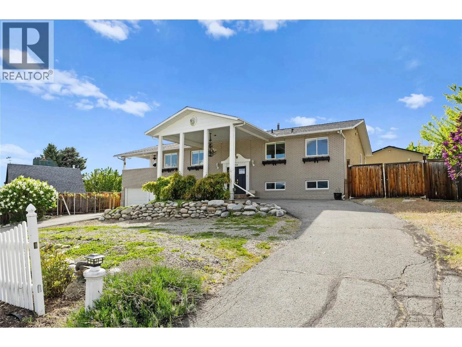 1064 Kelly Drive