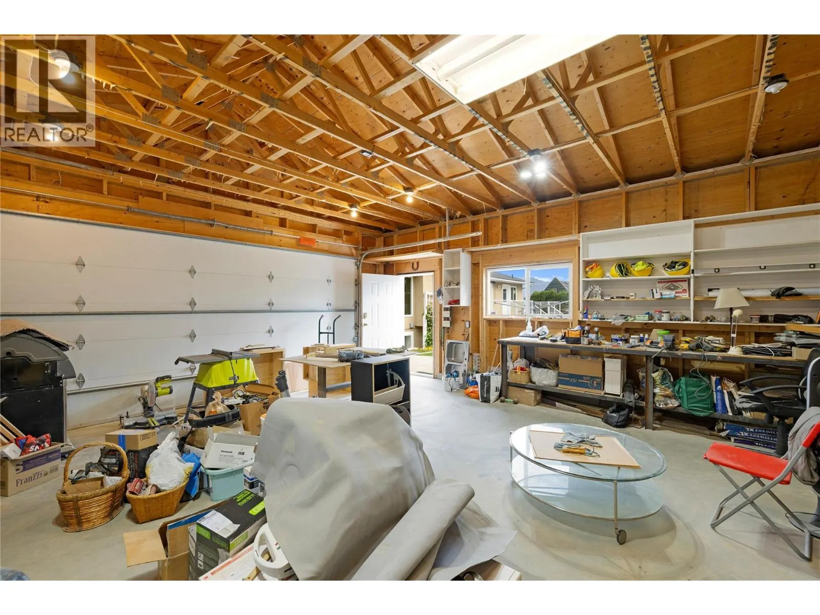 1064 Kelly Drive
