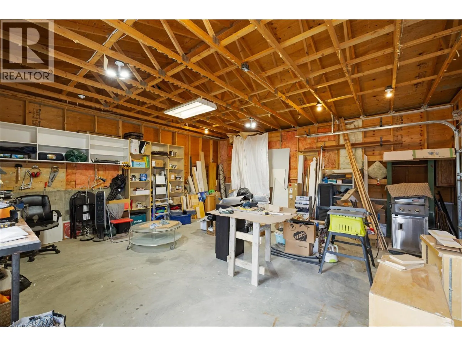 1064 Kelly Drive