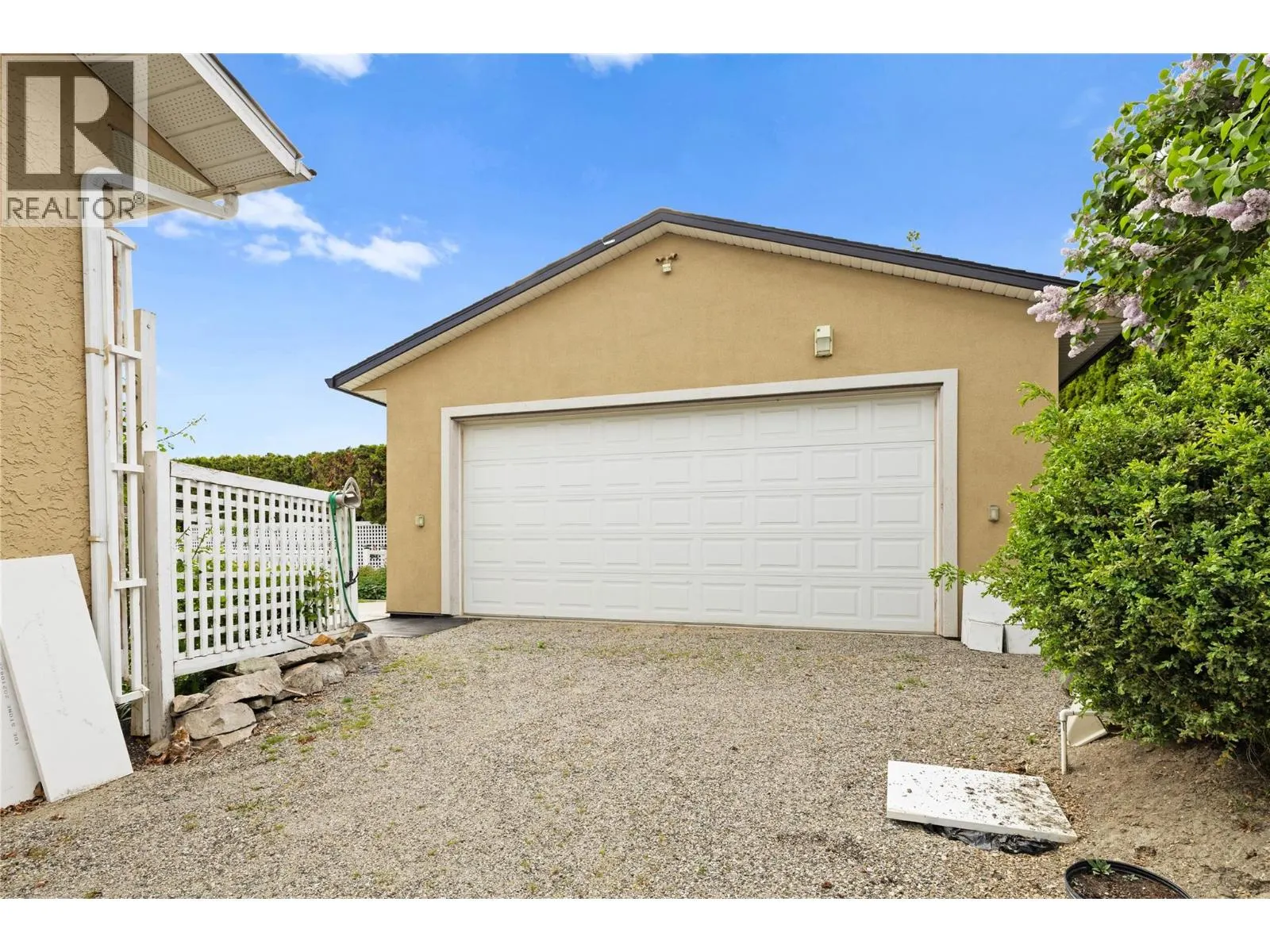 1064 Kelly Drive