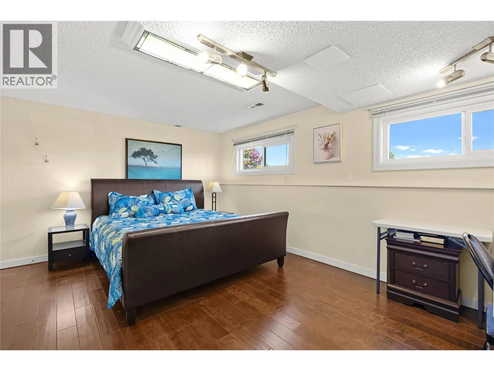 1064 Kelly Drive