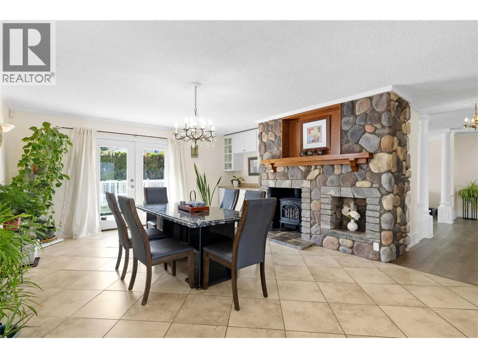 1064 Kelly Drive