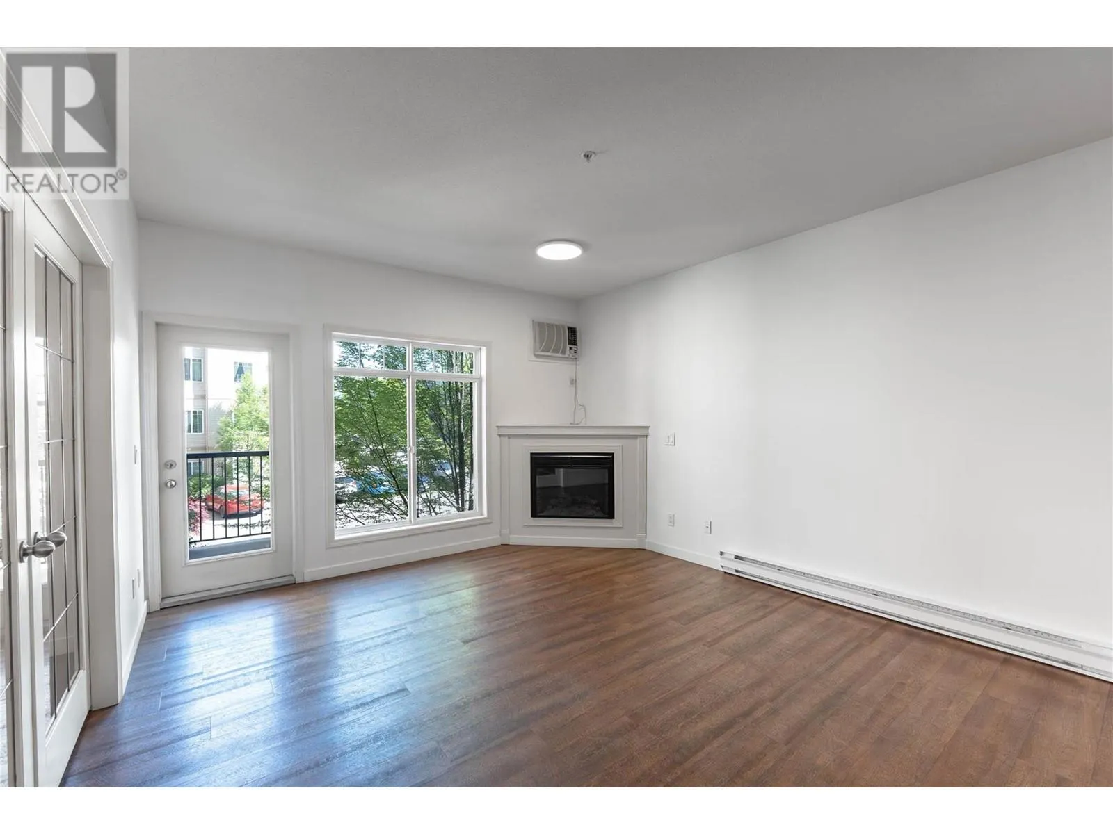 250 Hollywood Road S Unit# 206