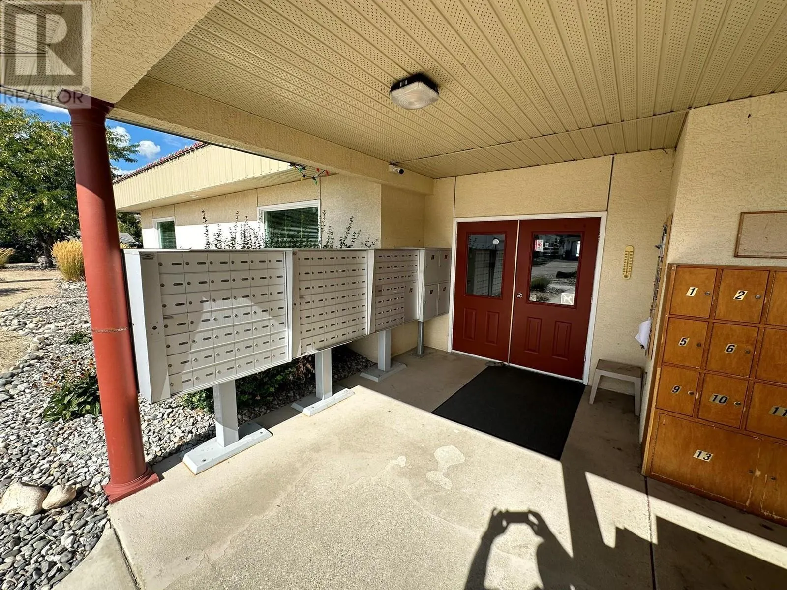 735 3 Street
