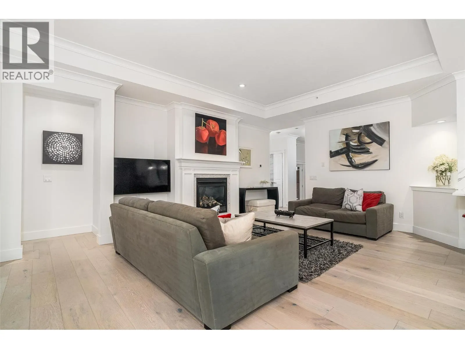 432 Longspoon Drive
