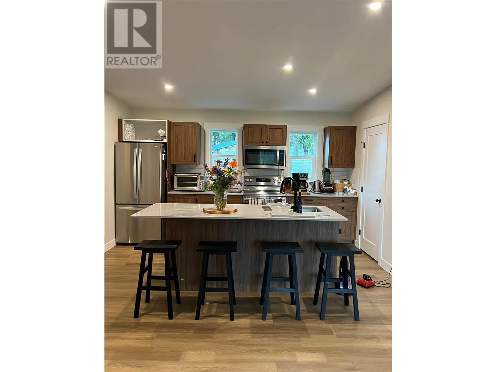 1238 Creighton Valley Road