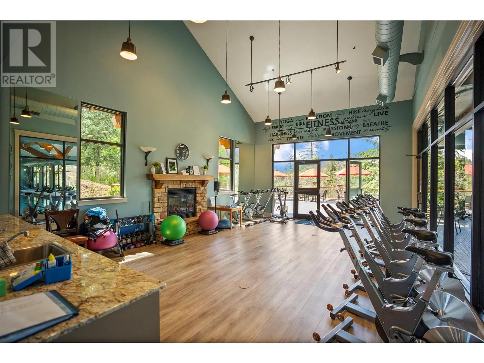 501 Vardon Lane