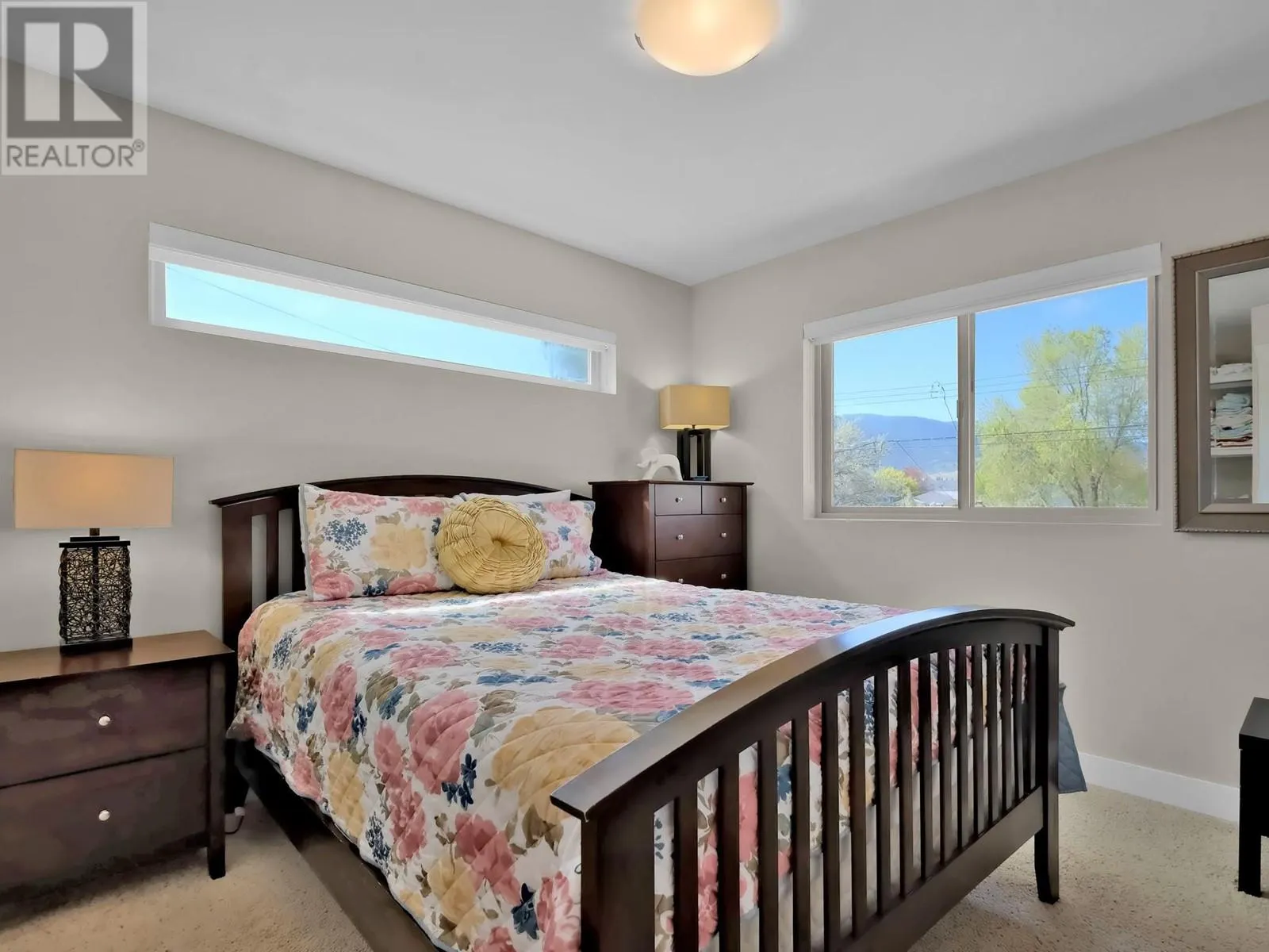 598 WESTMINSTER Avenue W Unit# 102