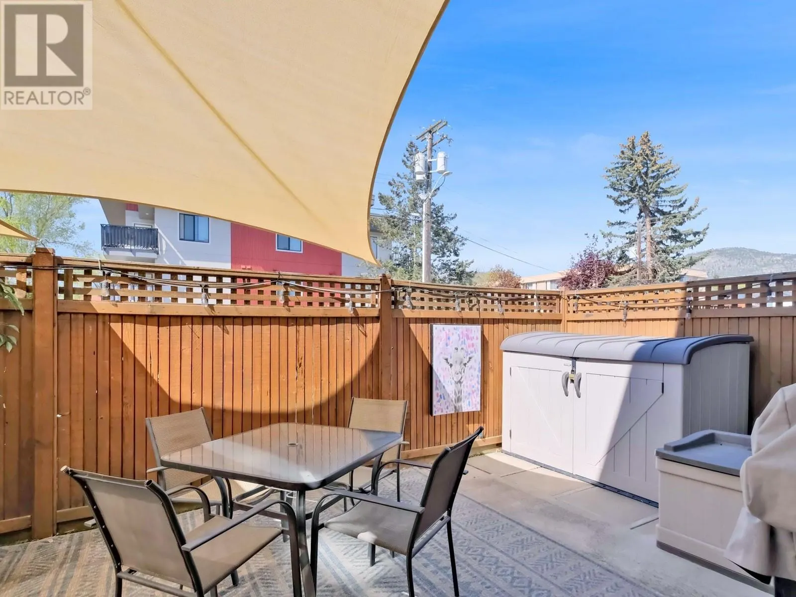 598 WESTMINSTER Avenue W Unit# 102