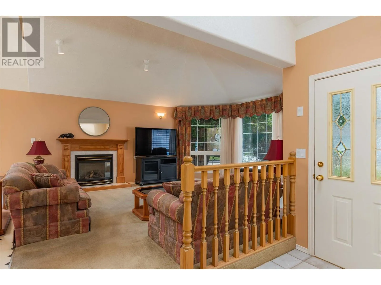 2718 Fir Drive