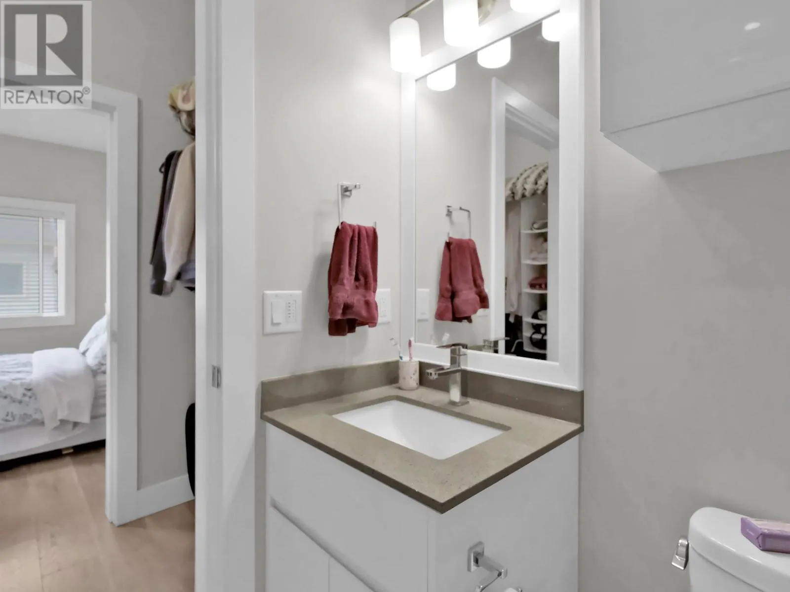 255 Taylor Road Unit# 22