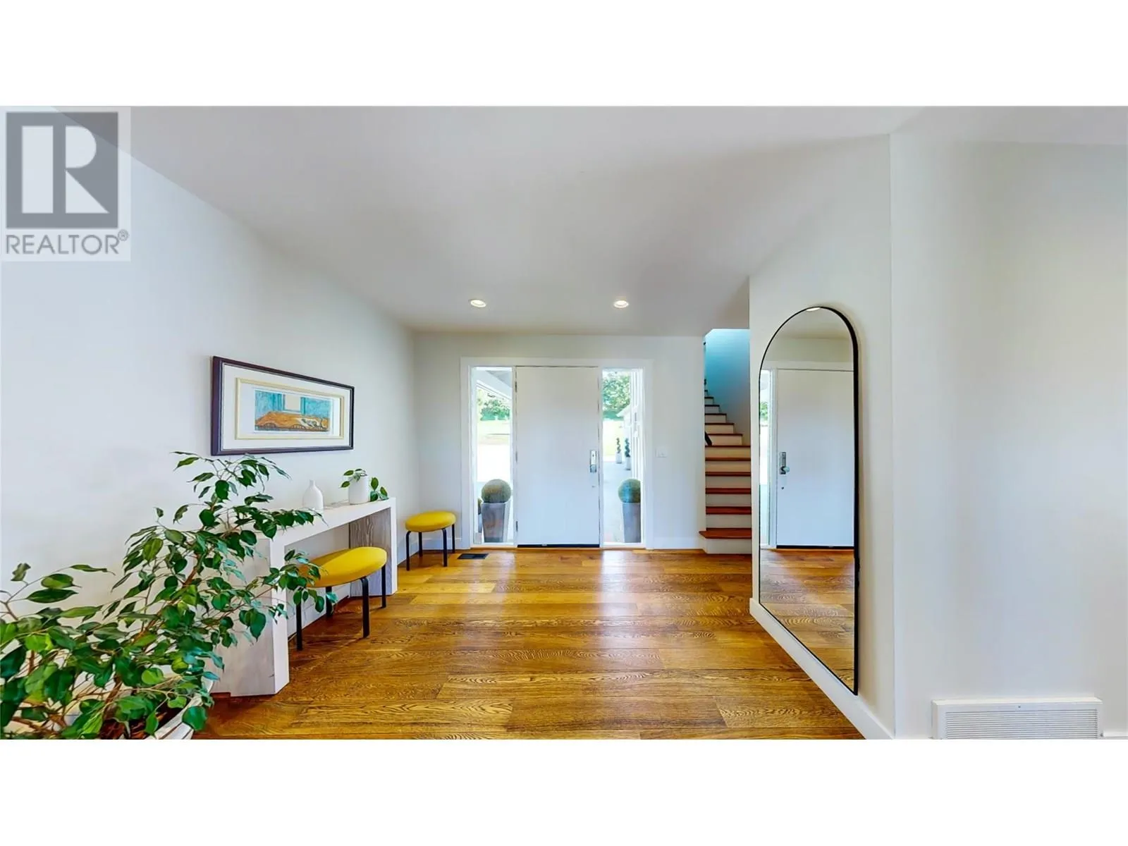 2376 Saucier Road